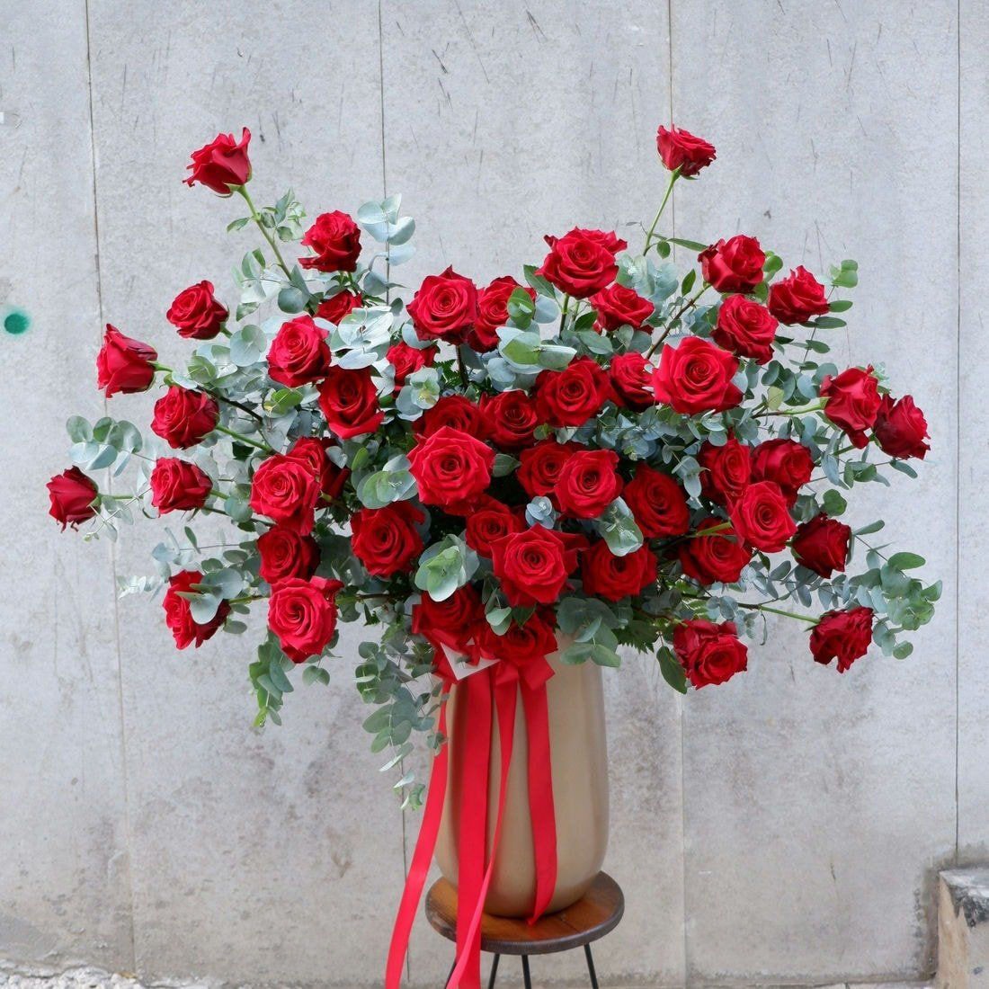 bình hoa hồng đỏ euado - 909