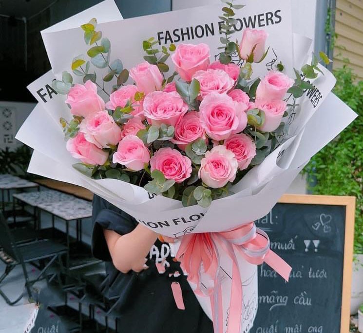 bó hoa hồng lạc thần